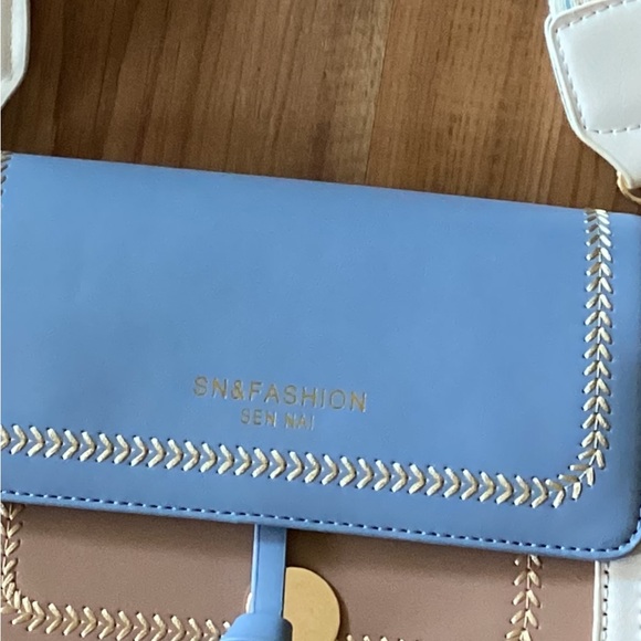 SN & FASHION Crossbody Handbag - Picture 5 of 5